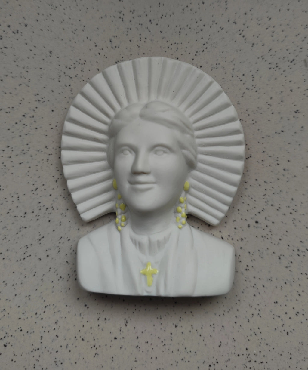 Buste matelote " Boulonnaise " mural ou à poser en porcelaine