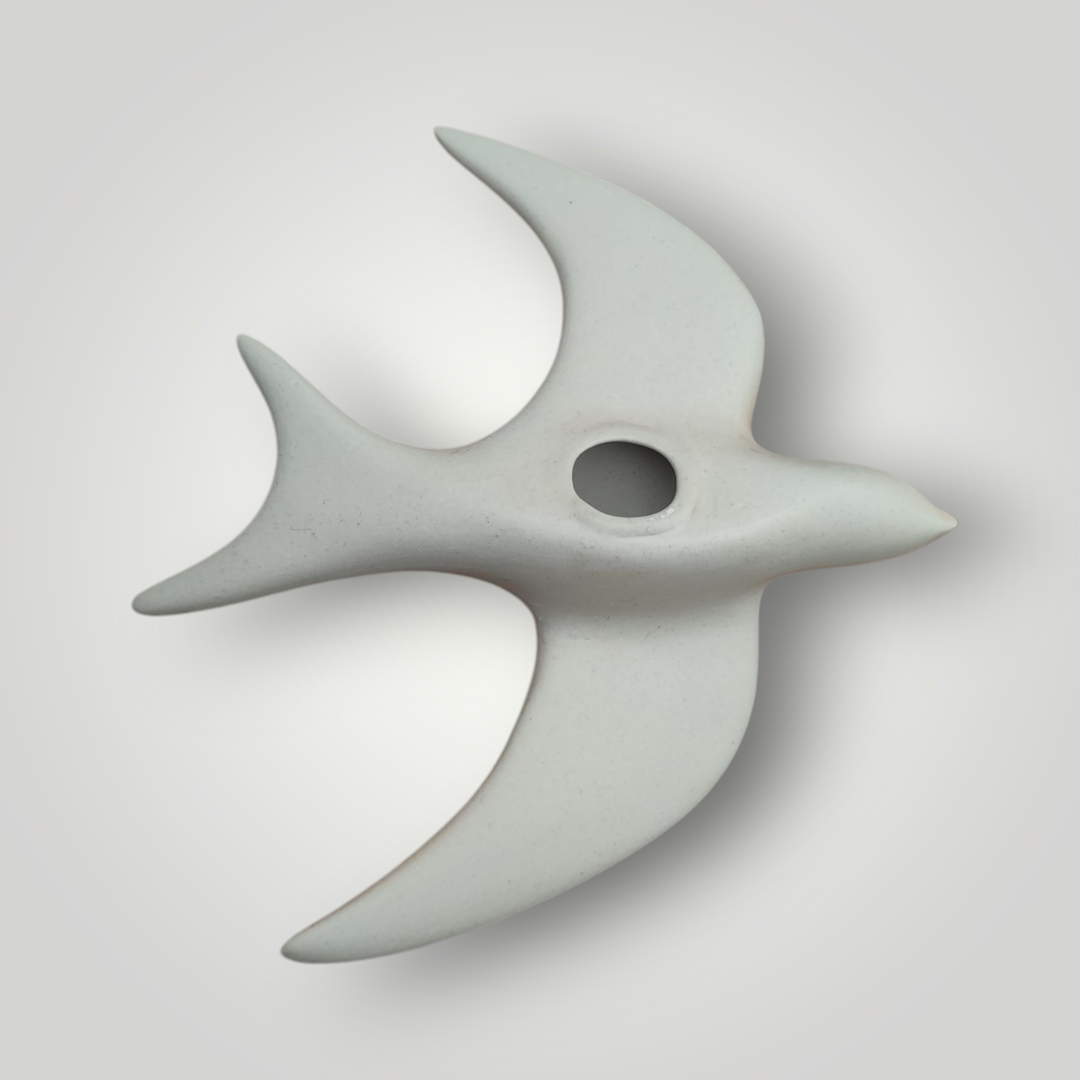 Hirondelle murale vert bouteille dégradée en céramique.