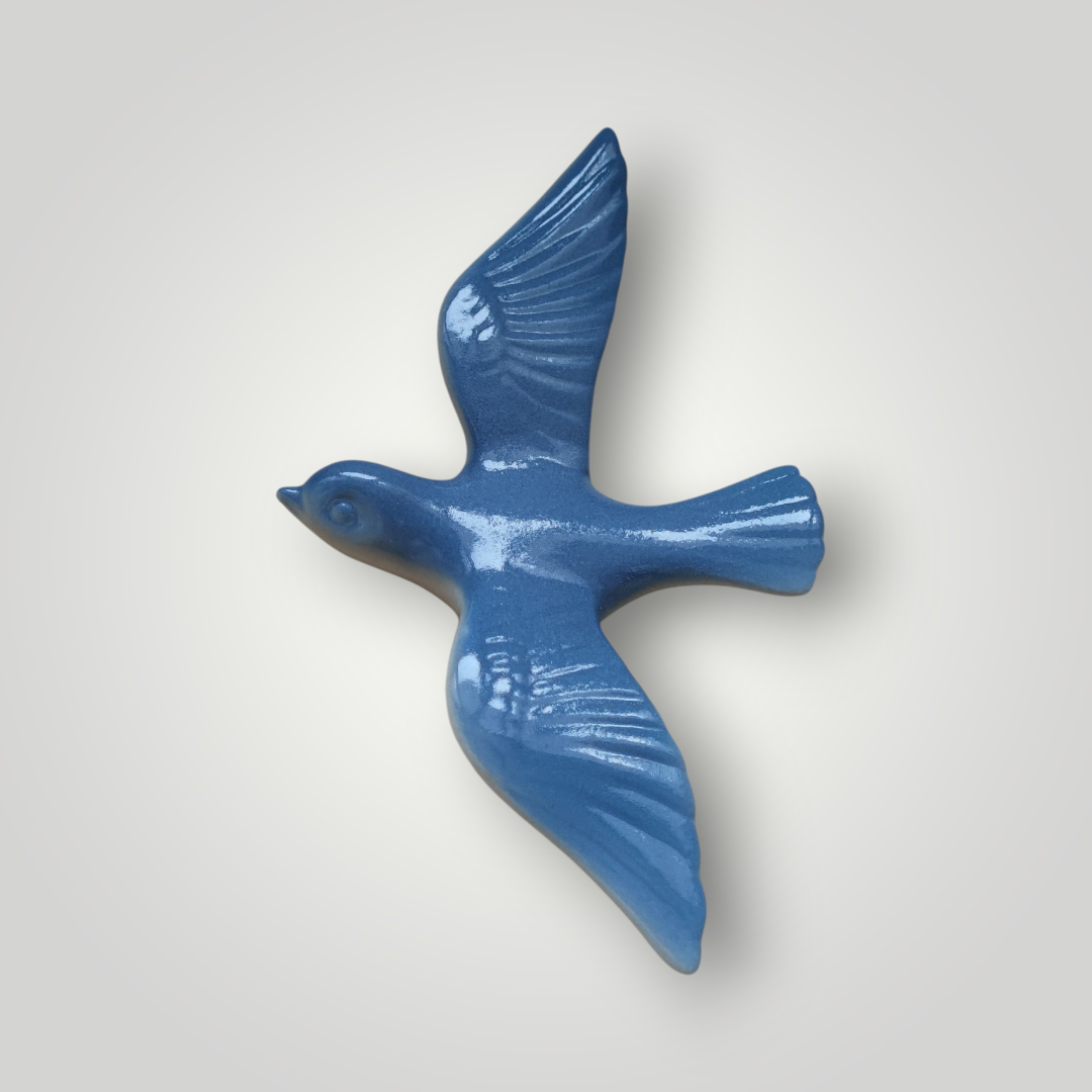 Oiseau mural bleu dégradé en céramique